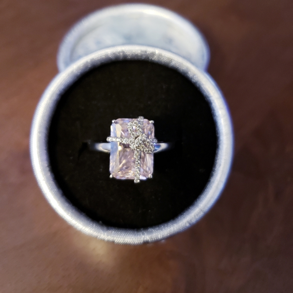 Bella Luce Women's Ring ❤